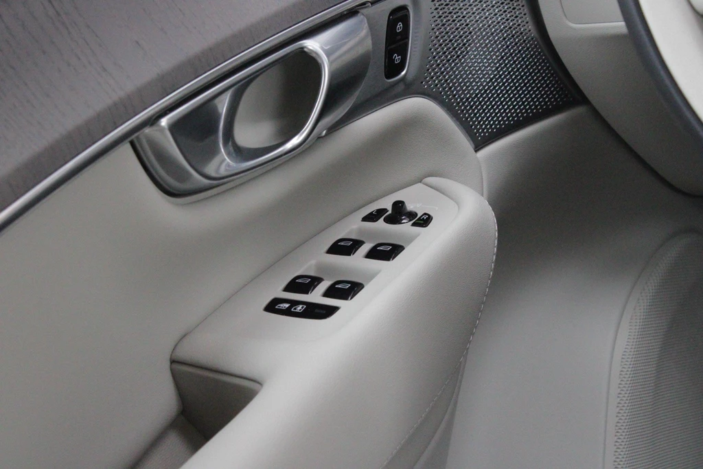 Volvo XC90 – foto 19