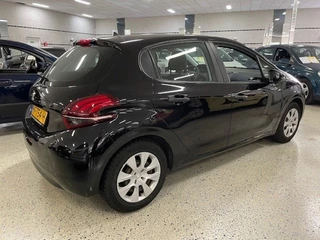 Peugeot 208 – thumbnail 3
