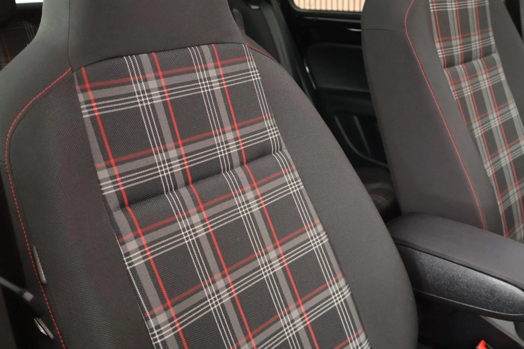 Volkswagen up! – foto 32