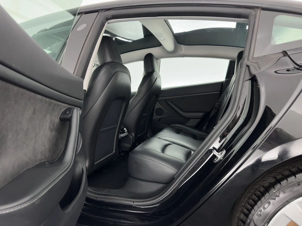 Tesla Model 3 – foto 12