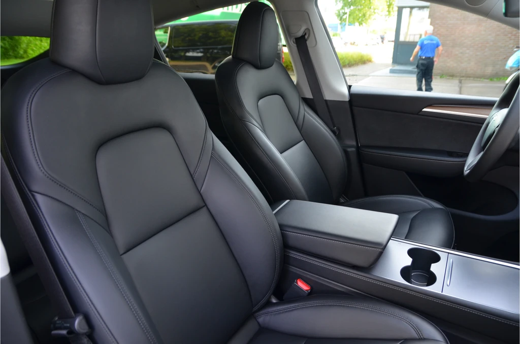 Tesla Model Y – foto 7