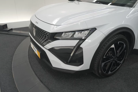 Peugeot 408 1.2 Hybrid 136 e-DCS6 Allure | 360 Camera | Adaptieve Cruise Control | Navigatie
