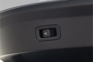 Mercedes-Benz GLE – thumbnail 38