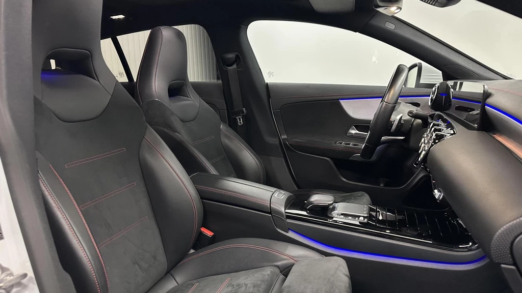 Mercedes-Benz CLA – foto 10