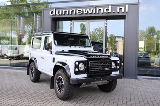 Land Rover Defender – thumbnail 7