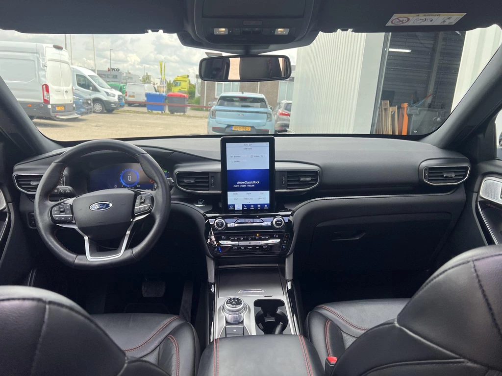 Ford Explorer – foto 16