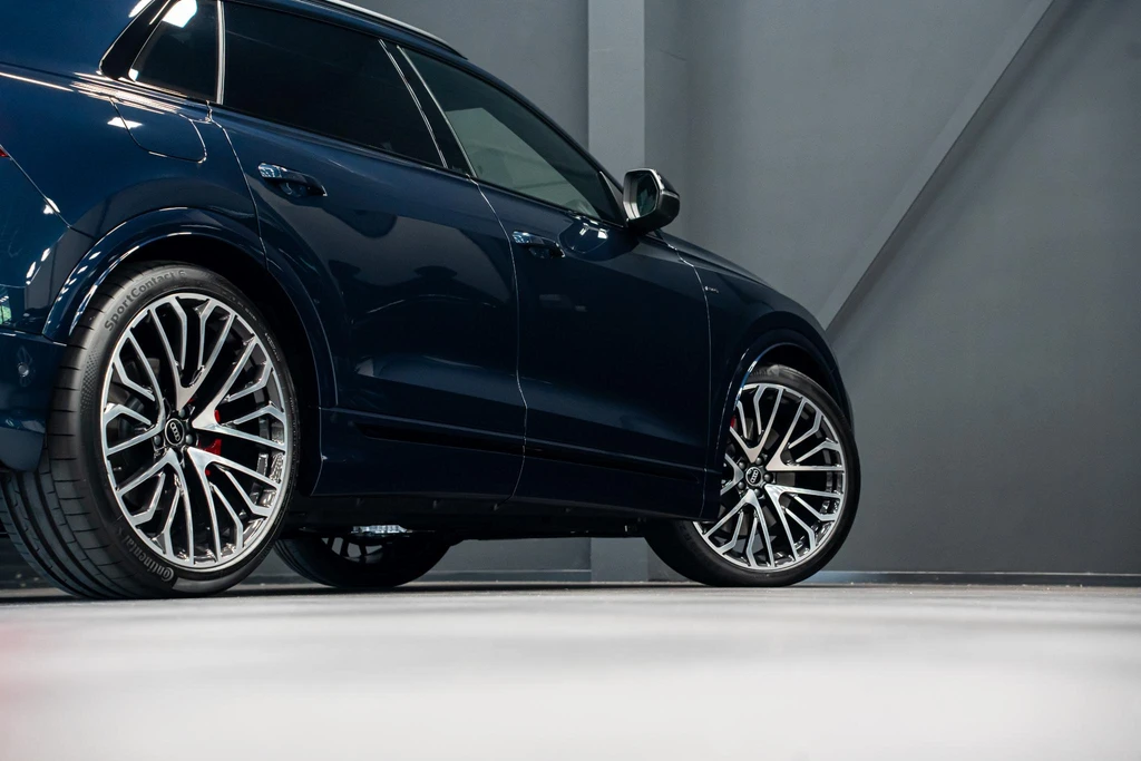 Audi Q8 – foto 7