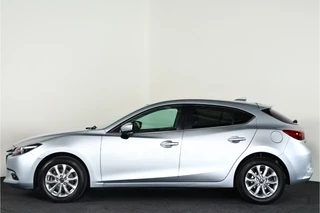 Mazda 3 – thumbnail 2