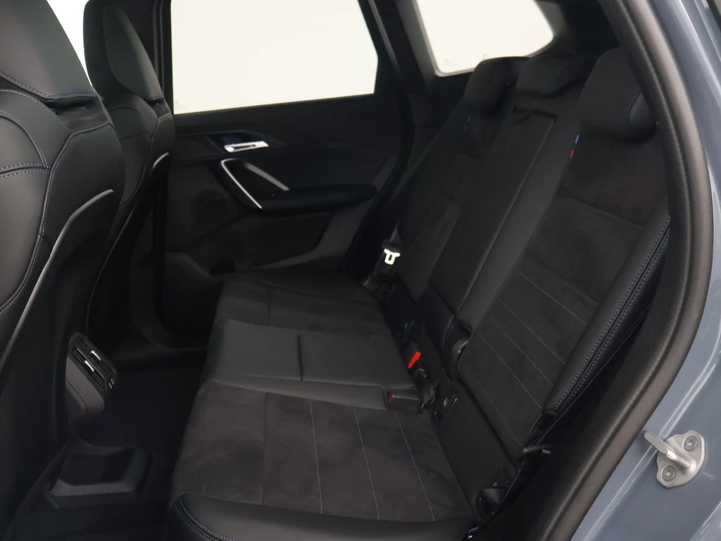 BMW iX1 – foto 12