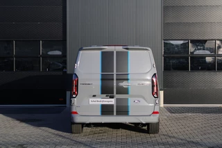 Ford Transit Custom – thumbnail 4