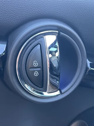 MINI Cooper – thumbnail 31