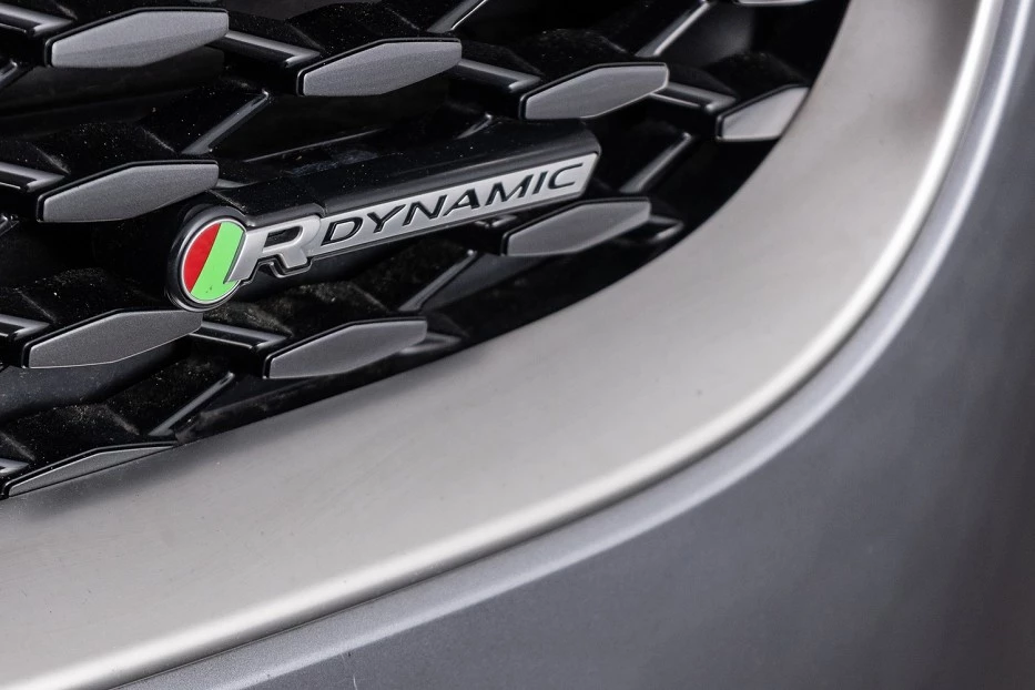 Jaguar E-PACE – foto 47