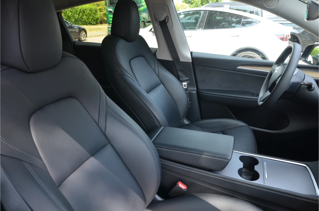 Tesla Model Y – foto 7
