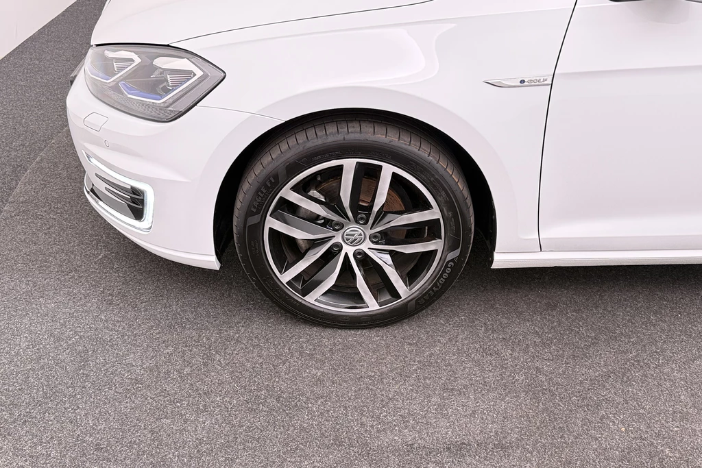 Volkswagen e-Golf – foto 8