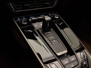 Porsche 911 – thumbnail 32