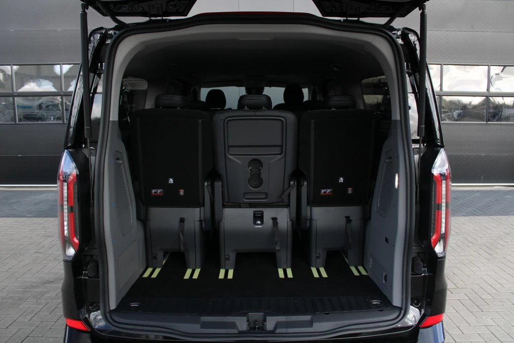 Ford Tourneo Custom – foto 11
