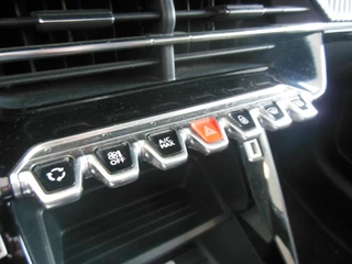 Peugeot 208 – thumbnail 17
