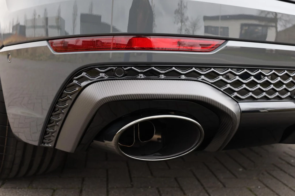 Audi RSQ8 – foto 15