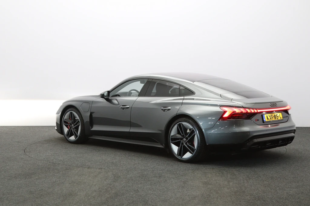 Audi e-tron GT – foto 5