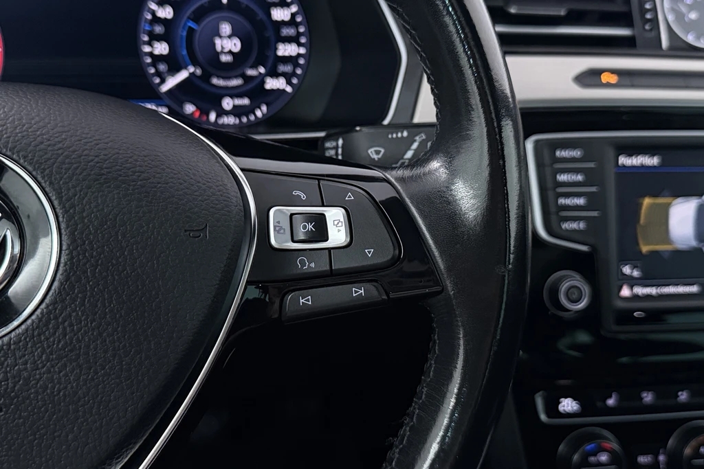 Volkswagen Passat – foto 14