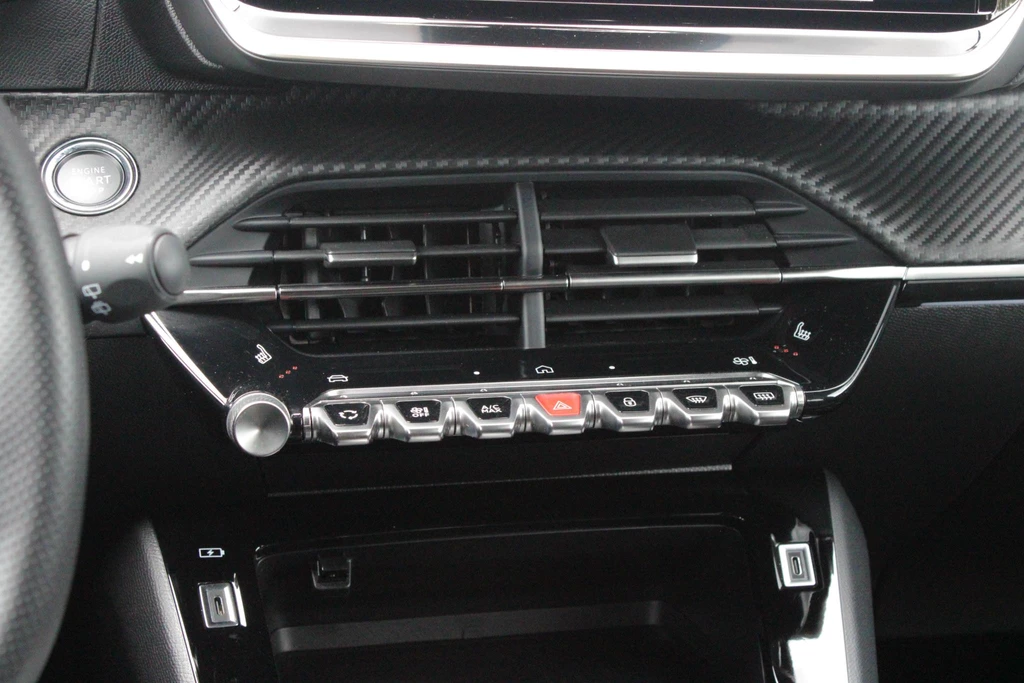 Peugeot 208 – foto 26