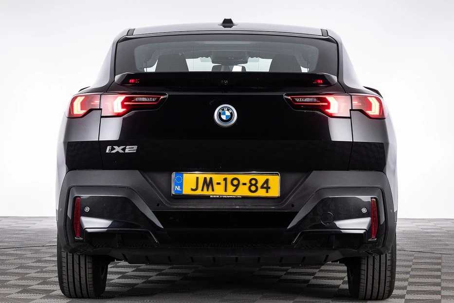 BMW iX2 – foto 4