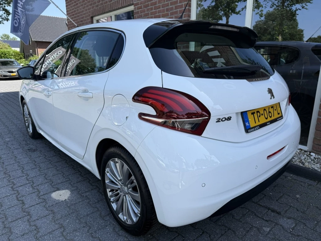 Peugeot 208 – foto 4