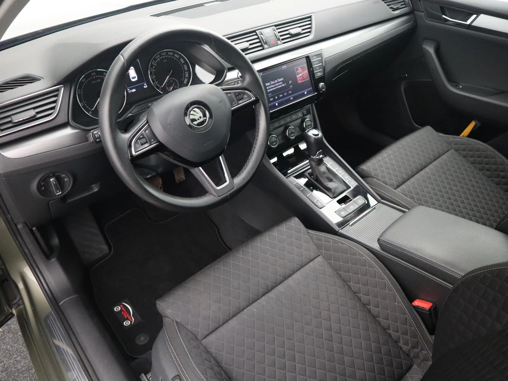 Škoda Superb – foto 15