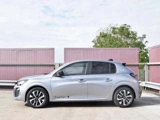 Peugeot e-208 – thumbnail 2