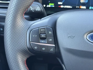 Ford Kuga – thumbnail 23