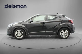 Toyota C-HR – thumbnail 2