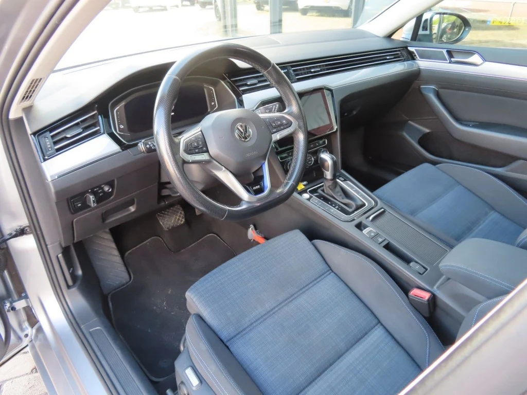Volkswagen Passat – foto 13
