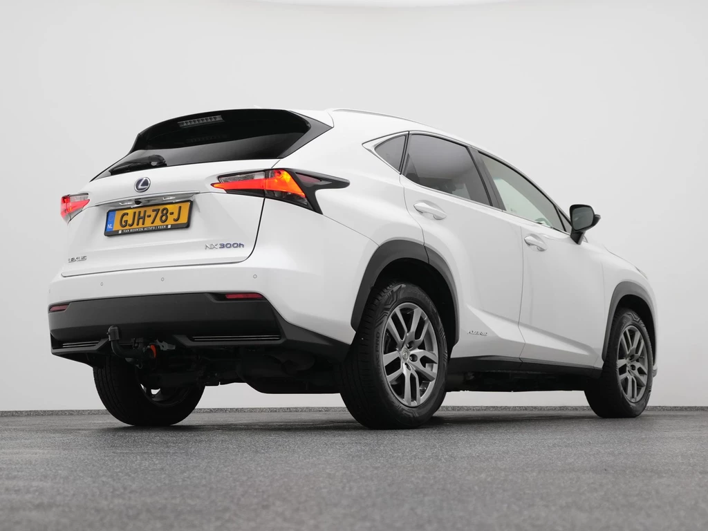 Lexus NX – foto 11