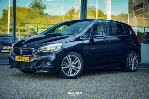 BMW 2-serie Active Tourer 225xe M Sport / Leder / NL Auto / Comfort Pakket