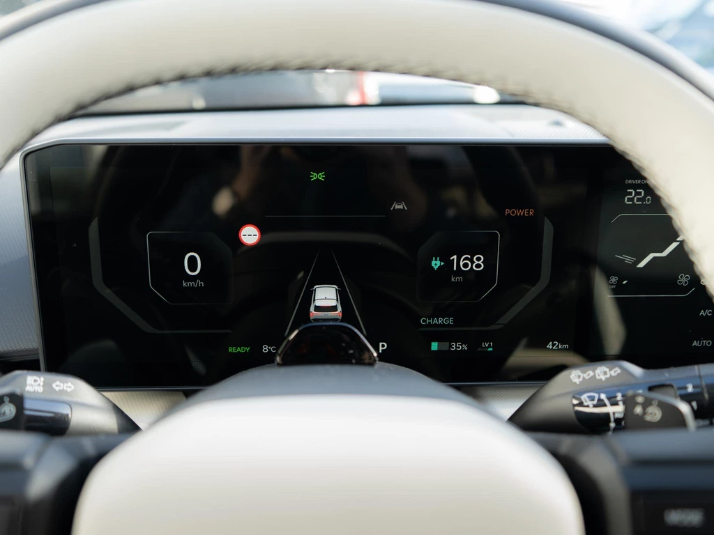 Kia EV4 – foto 13