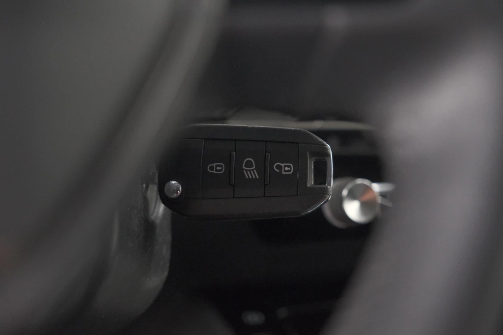 Peugeot 208 – foto 30