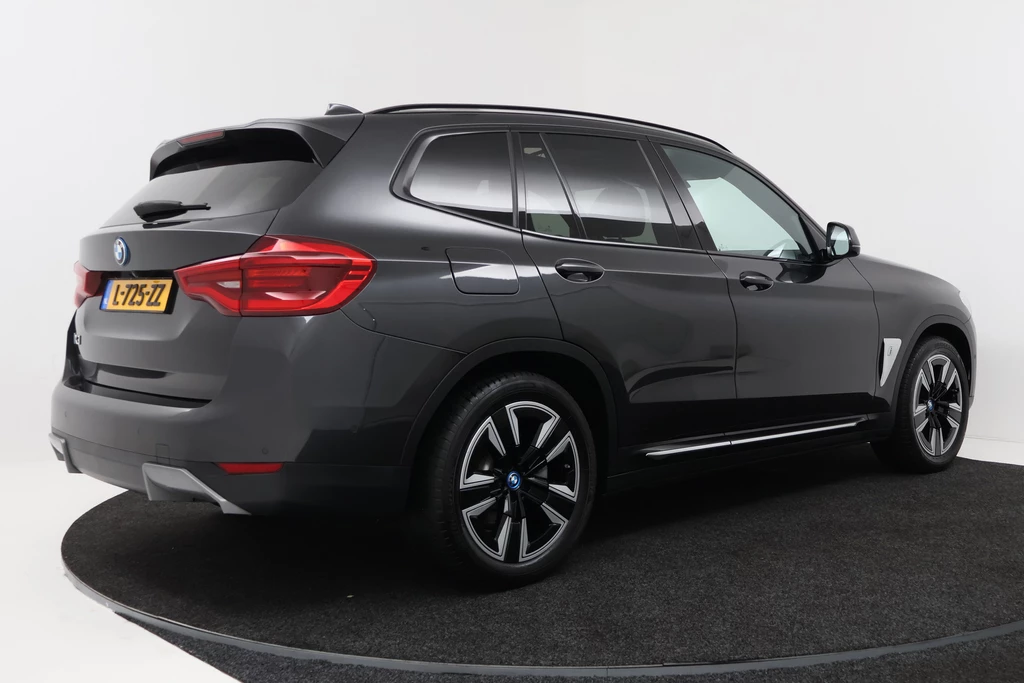BMW iX3 – foto 5