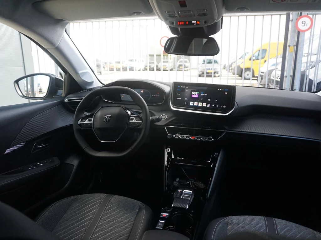 Peugeot 208 – foto 13