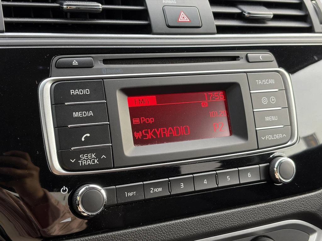 Kia Rio – foto 16