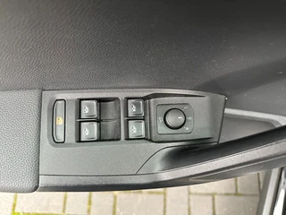 SEAT Arona – thumbnail 32