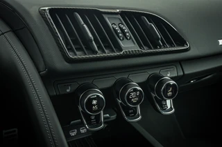 Audi R8 – thumbnail 23
