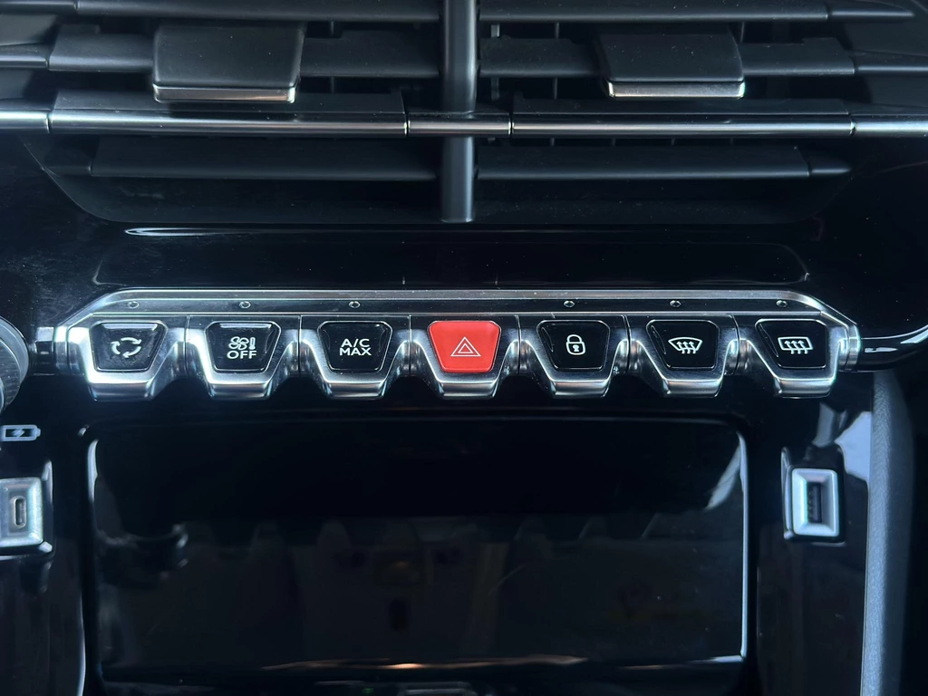 Peugeot 208 – foto 22