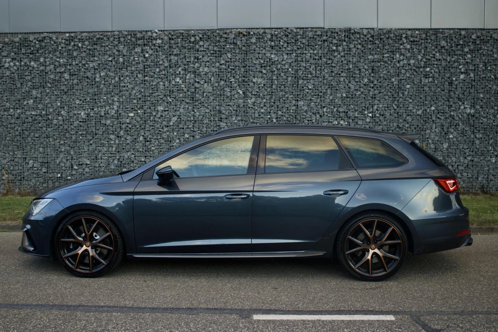 SEAT Leon – foto 2