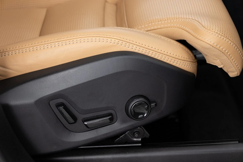 Volvo XC90 – foto 16