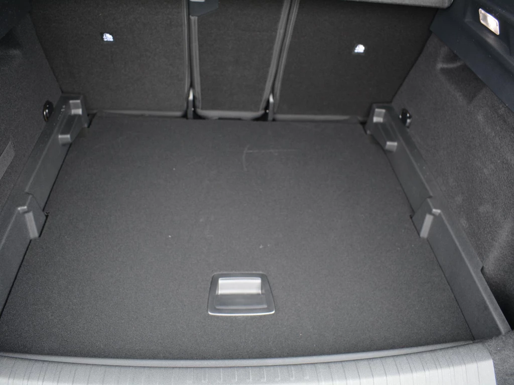 Peugeot e-3008 – foto 17