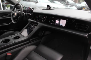 Porsche Taycan – thumbnail 16