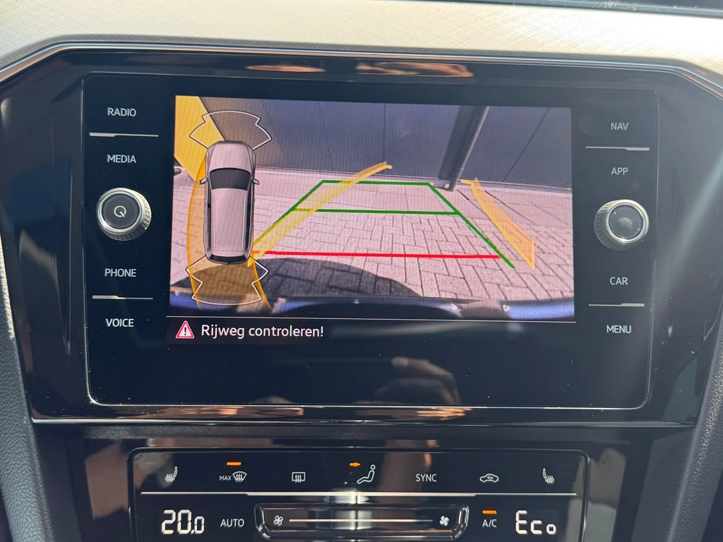 Volkswagen Passat – foto 14