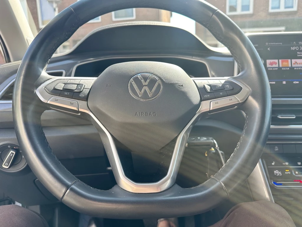 Volkswagen T-Roc – foto 9