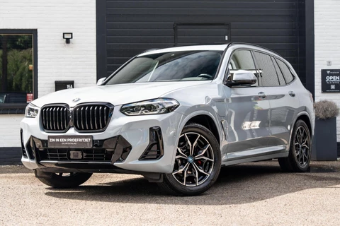 BMW X3 XDrive30e M-sport Brooklyn Grau 360 Pano HUD Trekhaak