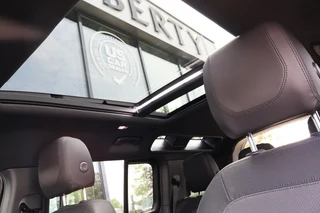 Land Rover Defender – thumbnail 13
